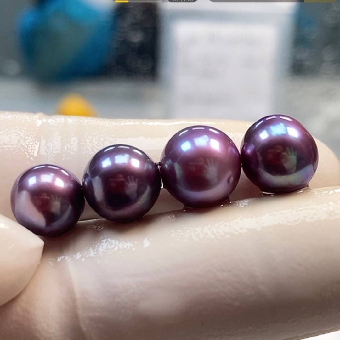 A post by @pearlism_andrew on TikTok caption: #pearlism #jewelry #pearlismjewelry 