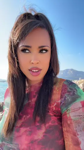 A post by @ on TikTok caption: Combo parfait😂 #marseille 