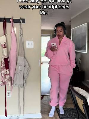 A post by @sylvester_danielle_ on TikTok caption: For me it helps with my anxiety and feeling overstimulated. Do you do this? 