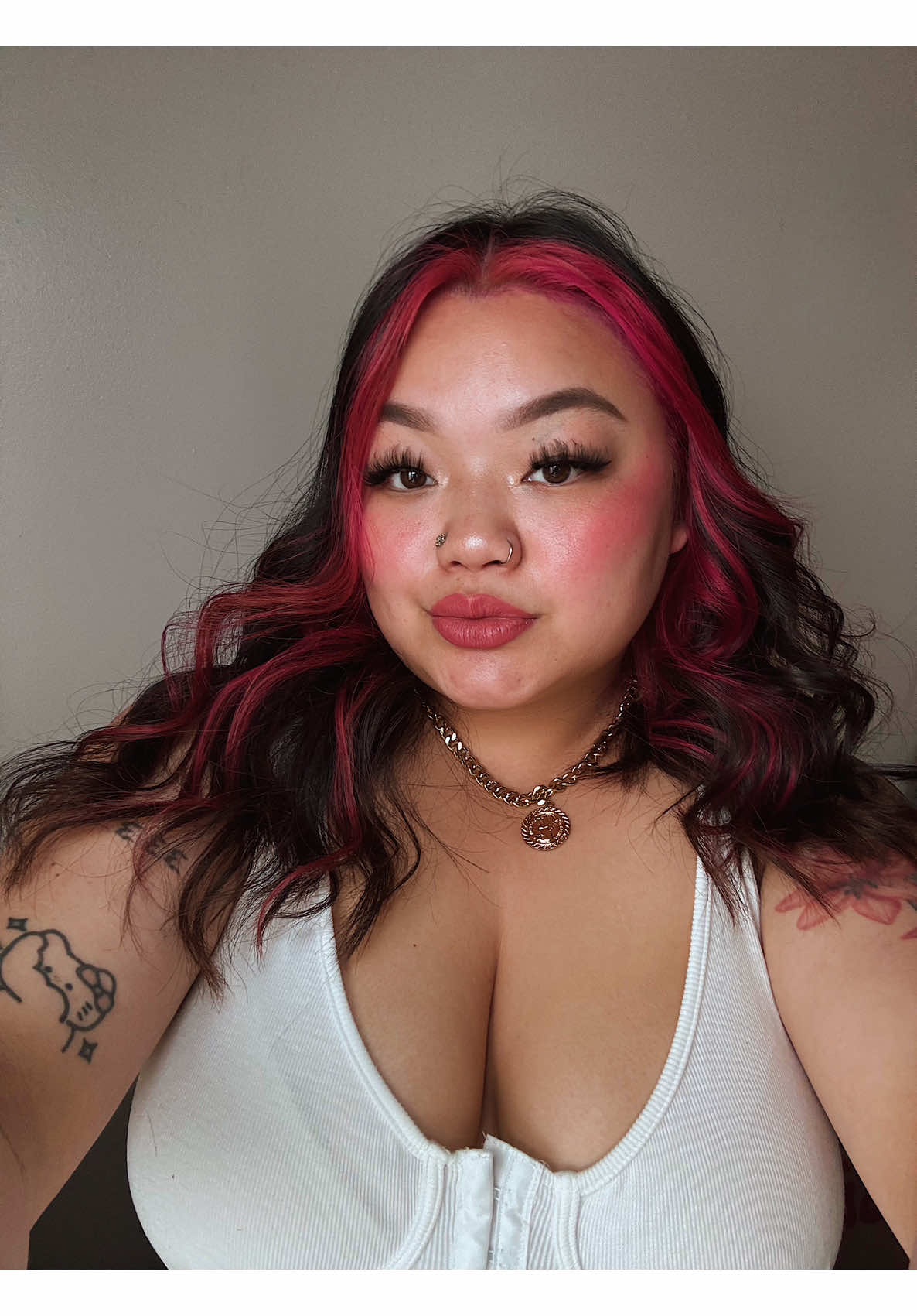 A post by @.exquisitela on TikTok caption: New hair, who’s this? 💗💗 #hairtransition #hair 