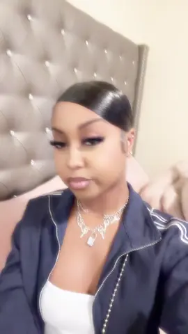 A post by @kaydabarbiee on TikTok caption: #fyp
