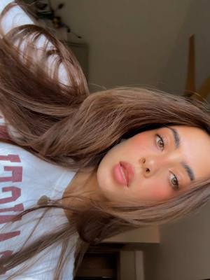 A post by @sabyhidalgo on TikTok caption: Ups
