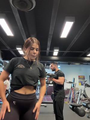 A post by @karladelatorre97 on TikTok caption: Yo solo quería ser fit 😅