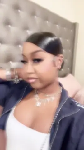 A post by @kaydabarbiee on TikTok caption: #fyp 