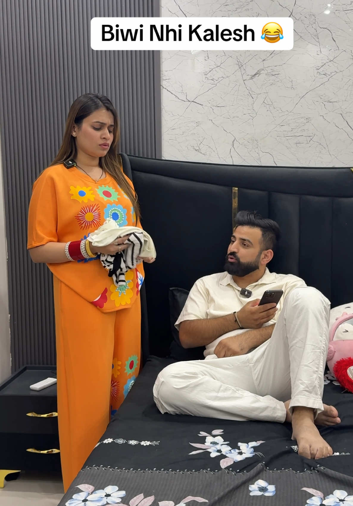 A post by @rajatbornstar on TikTok caption: Bahane Hi Dhundhti Hai Biwi 😂 #comedy #funnyvideos #trending #rajatbornstar #tiktokviral #rajatswati 