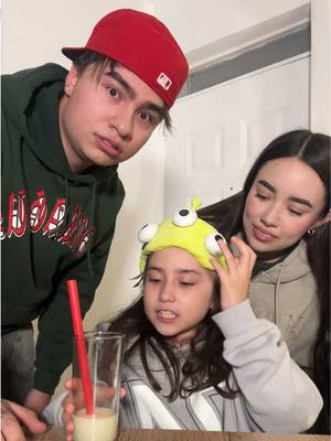 A post by @christianfabiannn on TikTok caption: Teníamos que hacerle esta broma perdón 😂💔 @Nicole Bernal ✨✨ #parati 