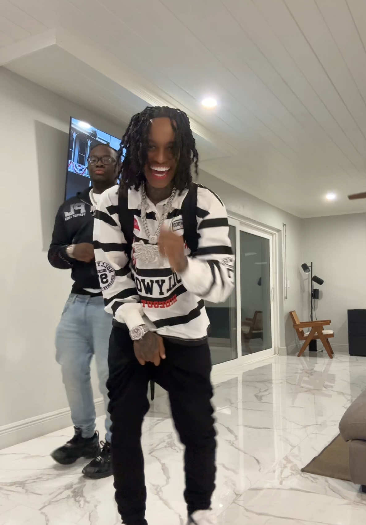A post by @thelilperfect on TikTok caption: POOKIE LEANNNNN BOW @von 3 🏚️ 