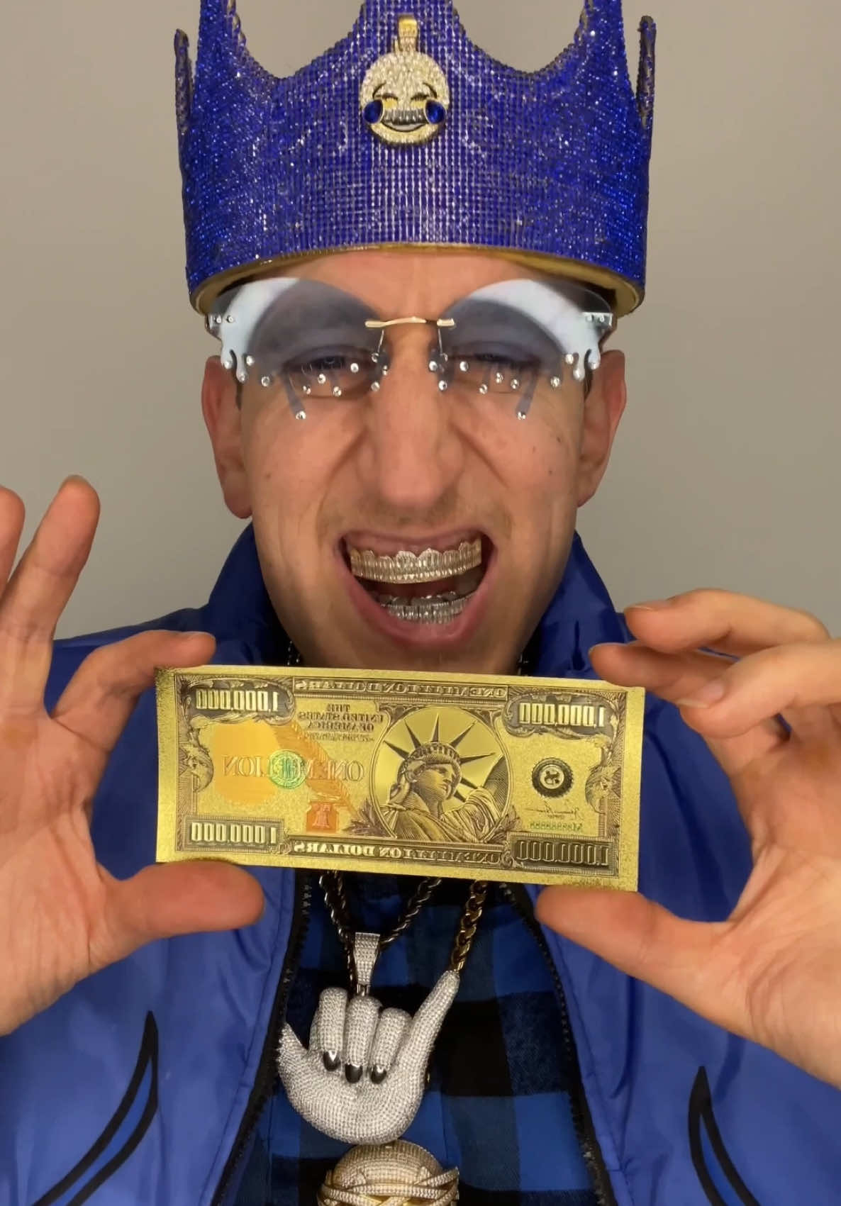 A post by @malkimeansking on TikTok caption: I bought Trump’s Gold Card 💳 