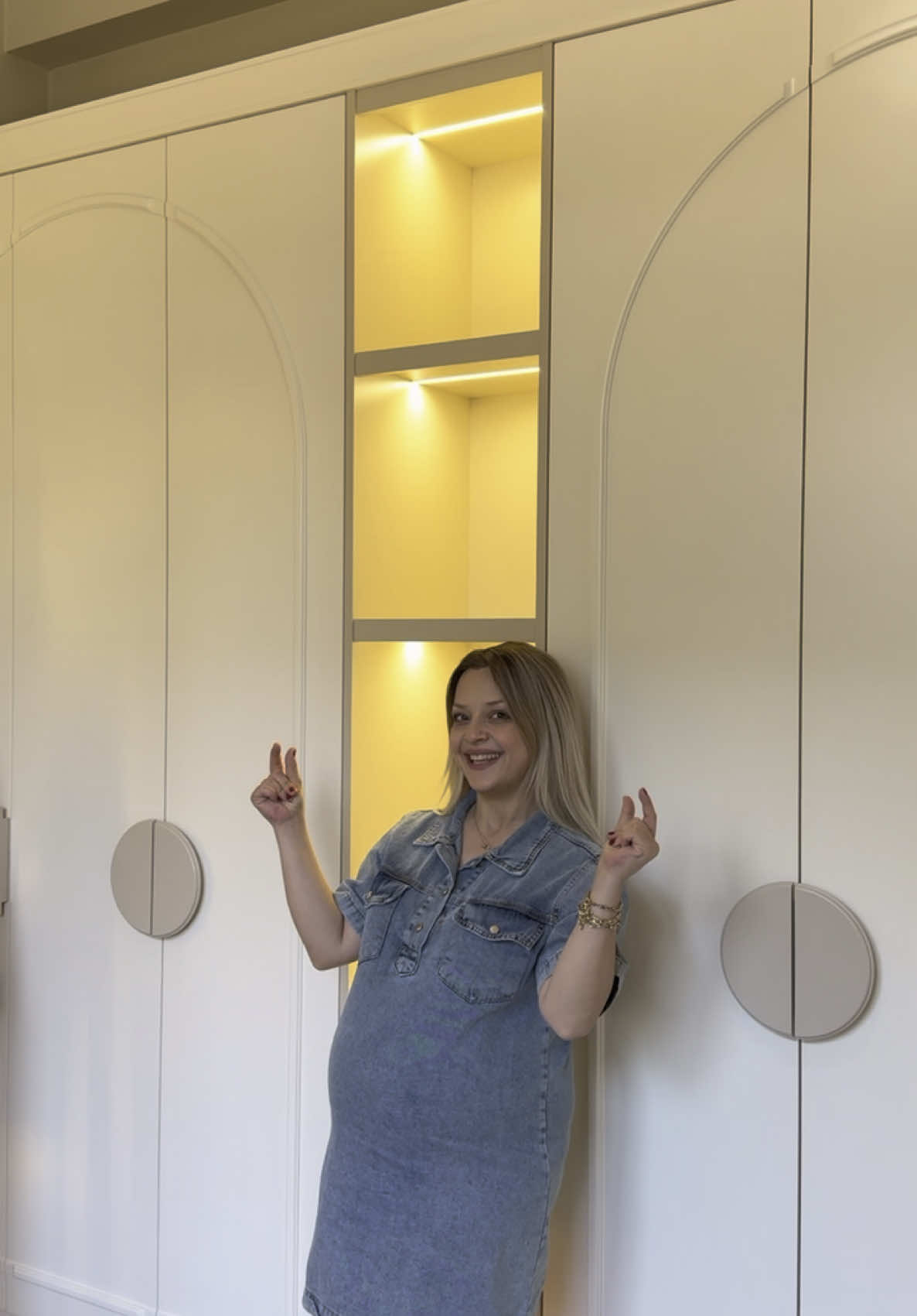 A post by @ on TikTok caption: Nasıl olmuş Arya’nın odası? 🥹❤️