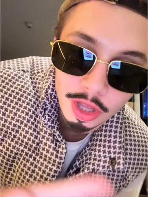 A post by @leonkemstach08 on TikTok caption: Возможно знакомый?😼