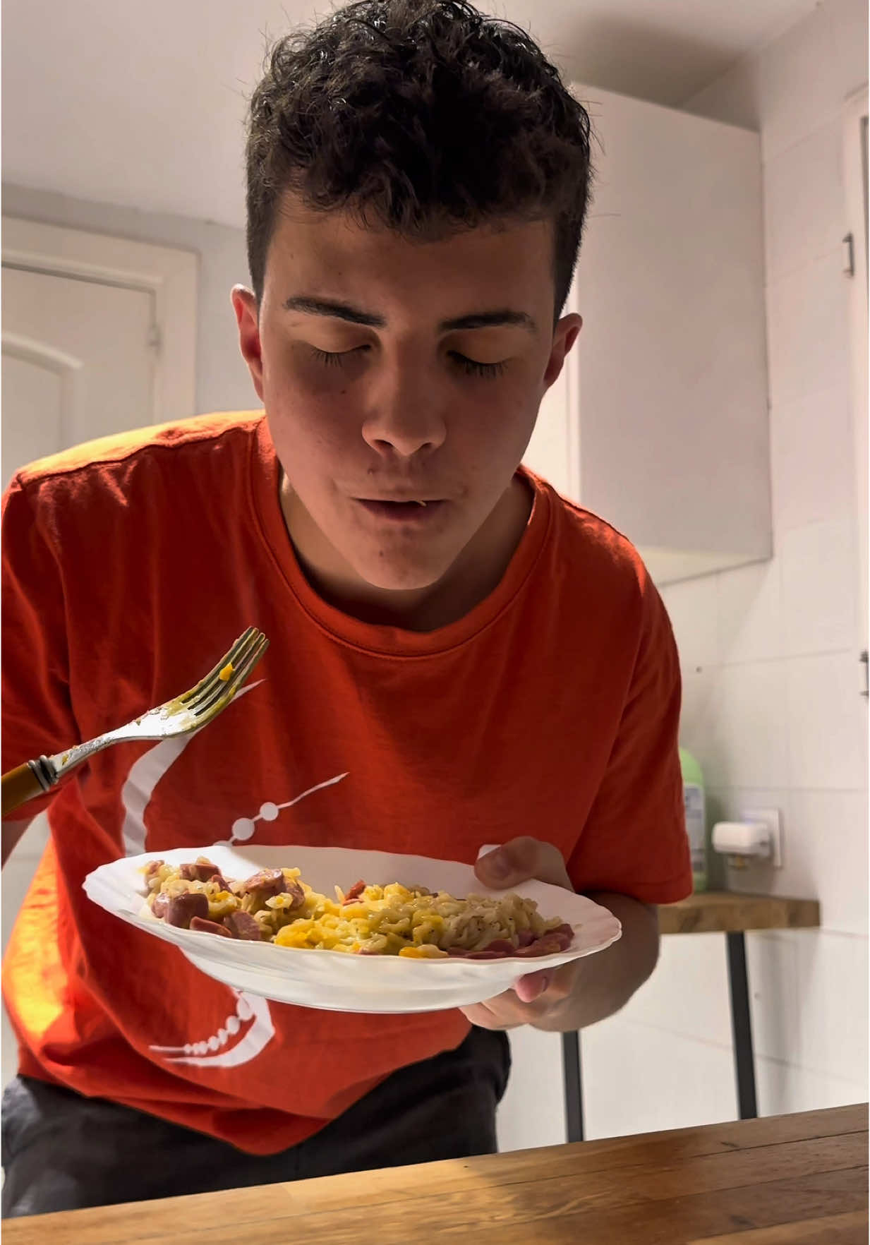 A post by @joosejulioo_002 on TikTok caption: Haciendo un Yatekomo a mi manera 🤤