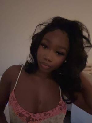 A post by @nobleshayda on TikTok caption: #grwm #quickweave  @AshineHair 