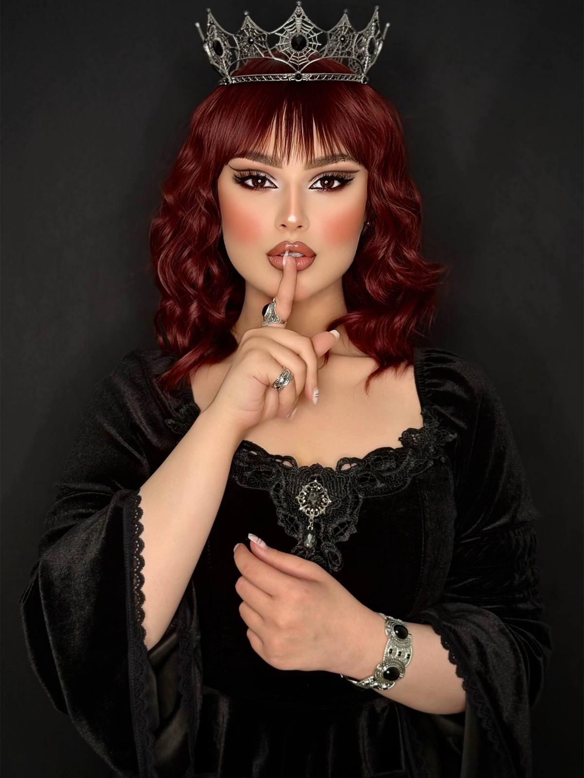 A post by @rahmah_bassam9 on TikTok caption: #رحمه_بسام #جيش_رحمه #shein #makeup 
