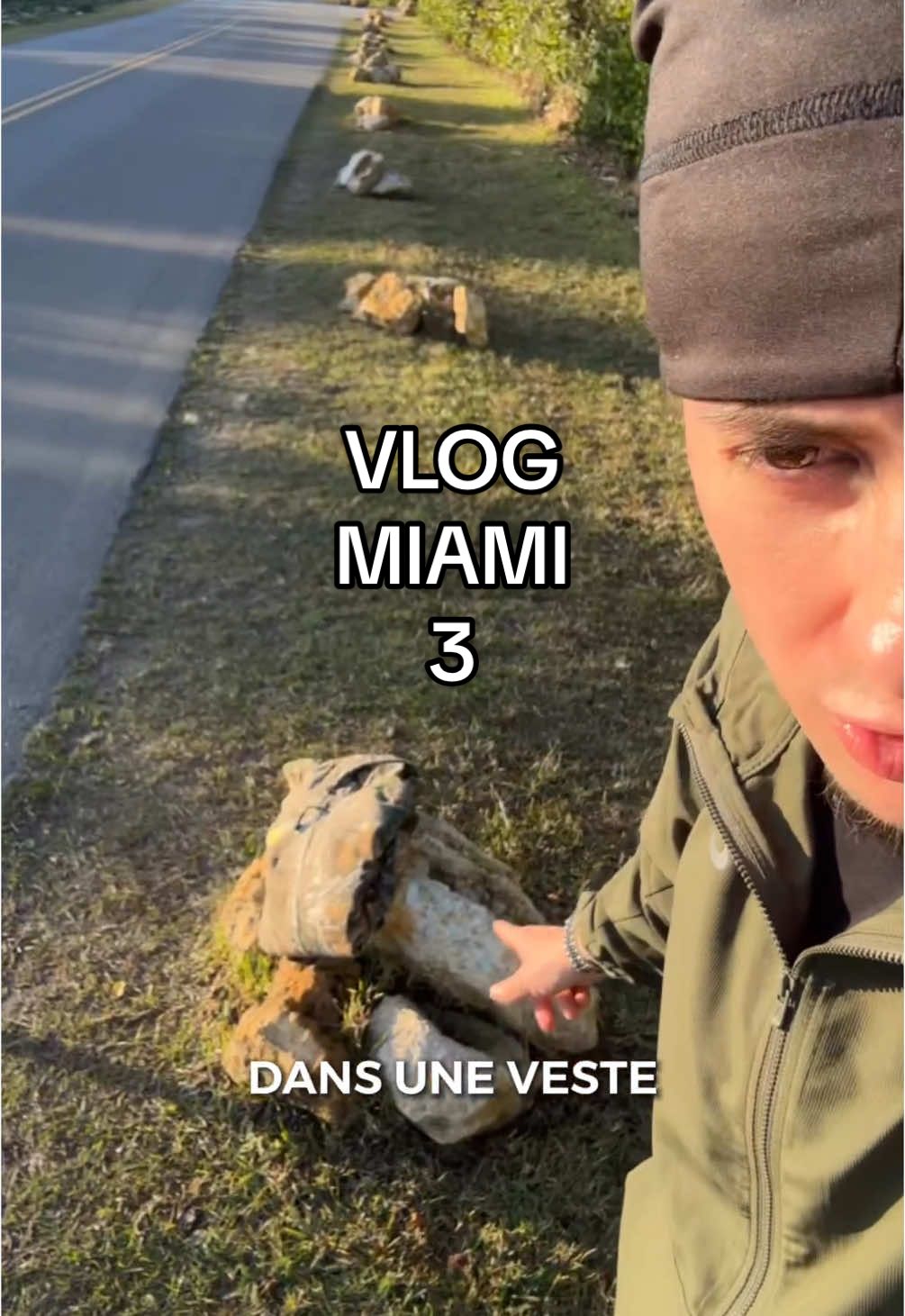 A post by @kami4v on TikTok caption: g ramené un pin’s dcp