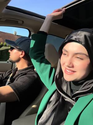 A post by @roohzay007 on TikTok caption: دو روز دنیا است خوش زنده گی کن چه میکنی ایقدر غم ره #خوشی #خنده #لحظات #عرفان_طهماسبی #ایرانی #افغان #افغانستان🇦🇫 #المانيا 