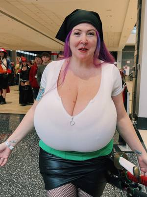 A post by @demoraavarice on TikTok caption: Day 2 C2E2!
