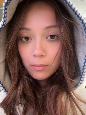 A post by @laufey on TikTok caption: @Junia juniachella 