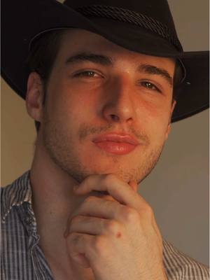 A post by @heypedroca on TikTok caption: 🤠 