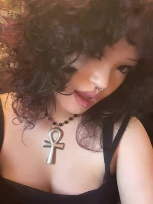 A post by @alienpuke on TikTok caption: baddie alert