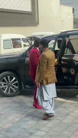 A post by @hamzamehar0311 on TikTok caption: #foryou #1millionaudition #foryoupage #buhran_tv #fypシ゚ #27scissors #viral 