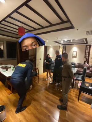 A post by @chrisfranklin966 on TikTok caption: #greenscreen Chinese restaurant close down for serving pigeon ass duck meat   #chrisfranklinstories #chrisfranklinstory #pigeon #chinesefood #funnystory 