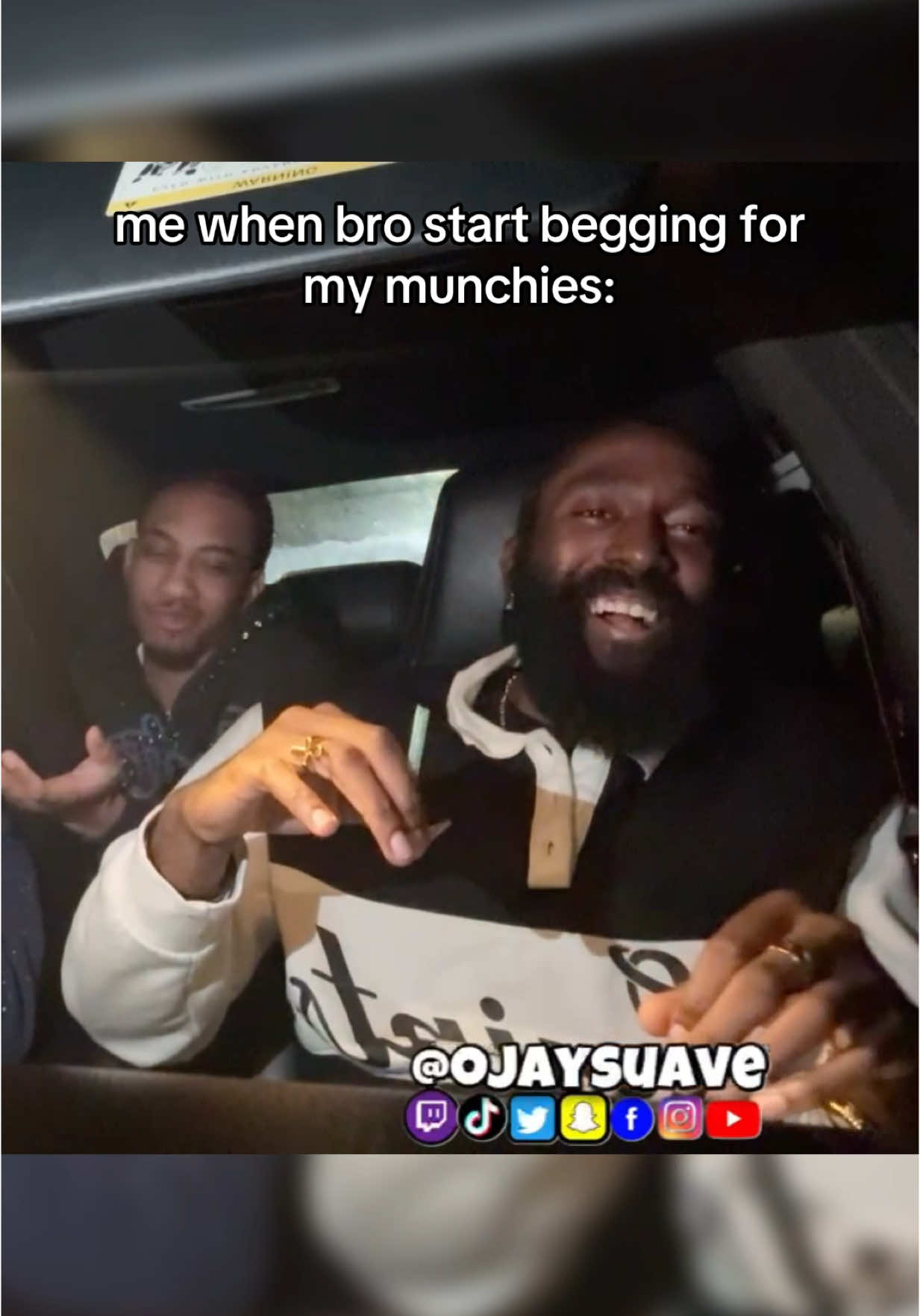 A post by @twitchojaysuave on TikTok caption: Twitch: OjaySuave #funny #ojaysuave #munchies 