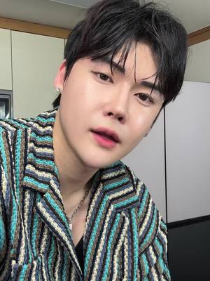 A post by @yun_tuyo on TikTok caption: entonces nos vemos luego 😏 #yun #parati 
