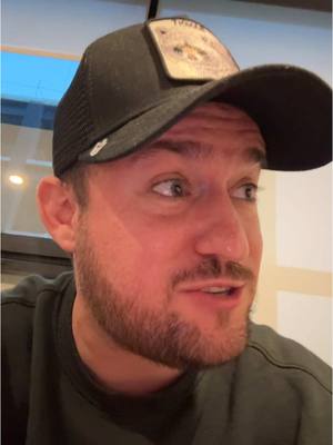 A post by @arturogonzalezl on TikTok caption: Si alguien como al triple de mi peso se quiere hacer pasar por mi no le crean 🥲