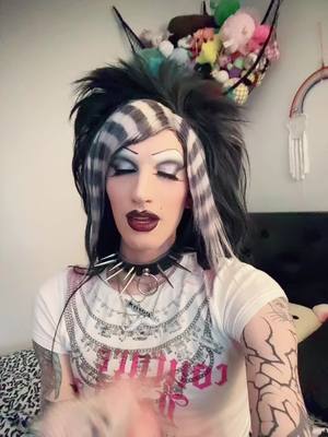 A post by @6arelyhuman on TikTok caption: i’m bored 😭