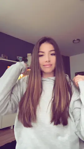 A post by @andreeacostinaroman on TikTok caption: #Viral #havefun 