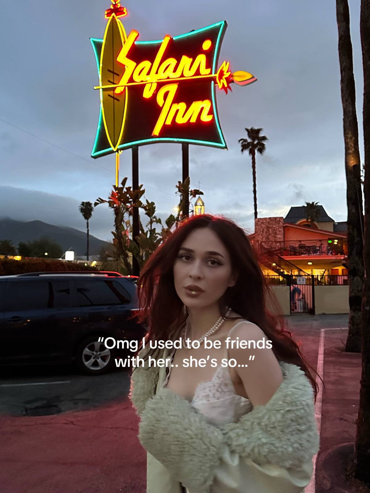 A post by @elsarca on TikTok caption: 😔