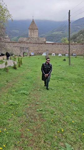 A post by @taron.sargsyan.officall on TikTok caption: #dumenakches 🫂 VOLORIT AROXJUTYUN HAYERS🙏🥰
