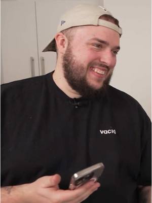 A post by @ on TikTok caption: Approved 🇮🇹 #reeze #käppeler #koch 