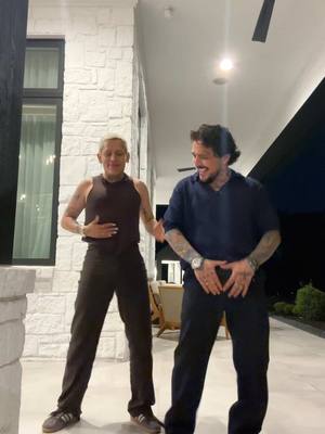 A post by @.kunno on TikTok caption: Nadie fue obligado a hacer este TikTok lo juro 😂 @Christian Nodal 