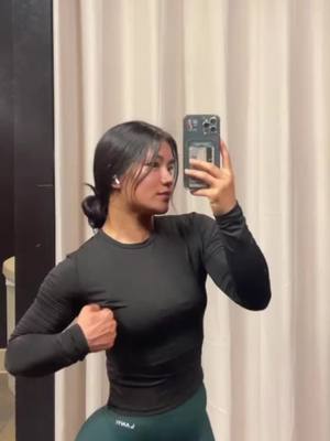 A post by @ms.dumplingg on TikTok caption: Post workout check @DFYNE code:Msdumpling 💚