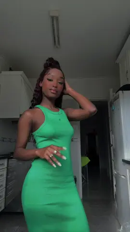 A post by @_daimara on TikTok caption: 🫠👸🏽