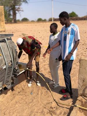 A post by @modou_comedien on TikTok caption: Nonou leu démé nak 🥺😂😂 #modoucomedien #sènègalaistiktok🇸🇳 #ousseynoucomedie #pourtoi 