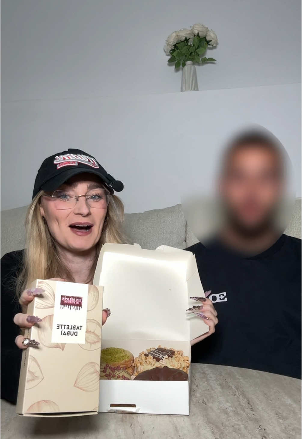 A post by @marie.akashaaa on TikTok caption: 🍩 @Lebougemissaire 