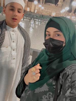 A post by @rabiakhan806 on TikTok caption: Beshak hum nokar hain apne nabi k ❤️🥰😘@Rabiakhan806 @Subhan khan #rabiakhan806 #foryou_page #foryou #foryoupage #trending #for 