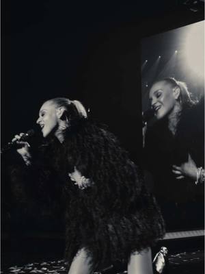 A post by @kelseaballerini on TikTok caption: and just like that, tonight is the last show. 