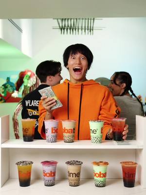 A post by @xoteam on TikTok caption: Boba Challenge 🧡 @ISSEI/世界の英雄になる男 