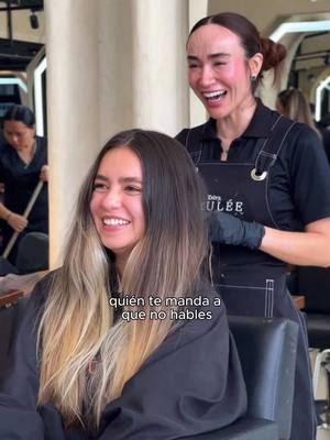 A post by @kelvybrulee on TikTok caption: Ya sabes lo que pasa cuando me dan alas !!!  #balayage #cambiodelook #balayagecolombia #balayagebogota #balayagehaır #balayageblonde @𝐁 𝐑 𝐔 𝐋 𝐄 𝐄 by Kelvy&Yad @Wella Professionals 
