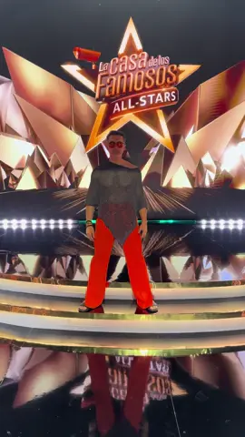 A post by @sergiomayerb_ on TikTok caption: Outfit de hoy en @LCDLFALLSTAR 