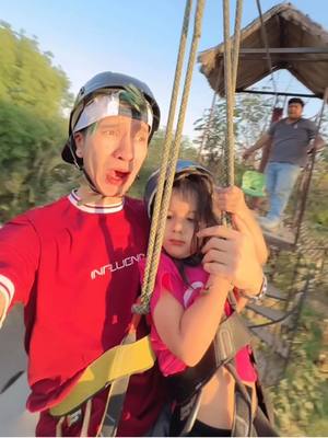 A post by @sebasgal11 on TikTok caption: Tirolesa EXTREMA con mi HIJA 😱@Allison Gallo Galvan 