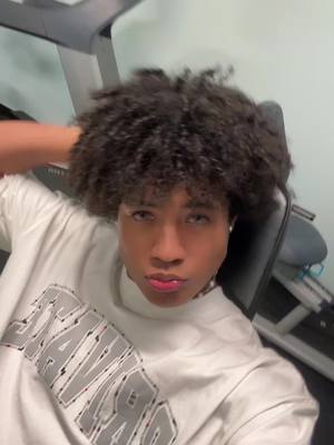 A post by @definitelynotskyyjade on TikTok caption: gym