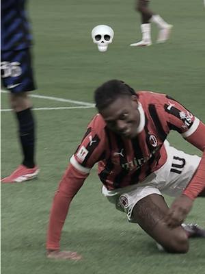 A post by @acmilan on TikTok caption: Rafa ❤️🖤😍 #acmilan #calcio #derby 