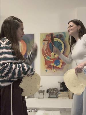 A post by @roberryc on TikTok caption: Giuro che ci vogliamo bene @Carolina Rossi 