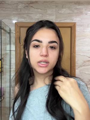A post by @yaraaziz on TikTok caption: @St Ives Arabia احلى مقشر بستخدموا😍❤️#يارا_عزيز #دبي #yara_aziz #dubai 
