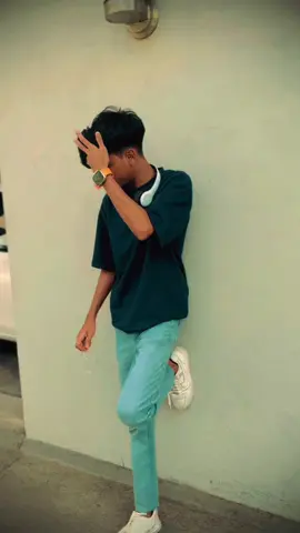 A post by @suwahas_dineth on TikTok caption: Thiizzzz💗😭#suwahasdineth #sandasi #trending #fypシ゚viral@Krishan Karunarathna 🌟🎤 @Mahesha🌸🎤  