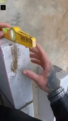 A post by @buildermanvlog on TikTok caption: #bricklayer #brick #viral #foryou #construction